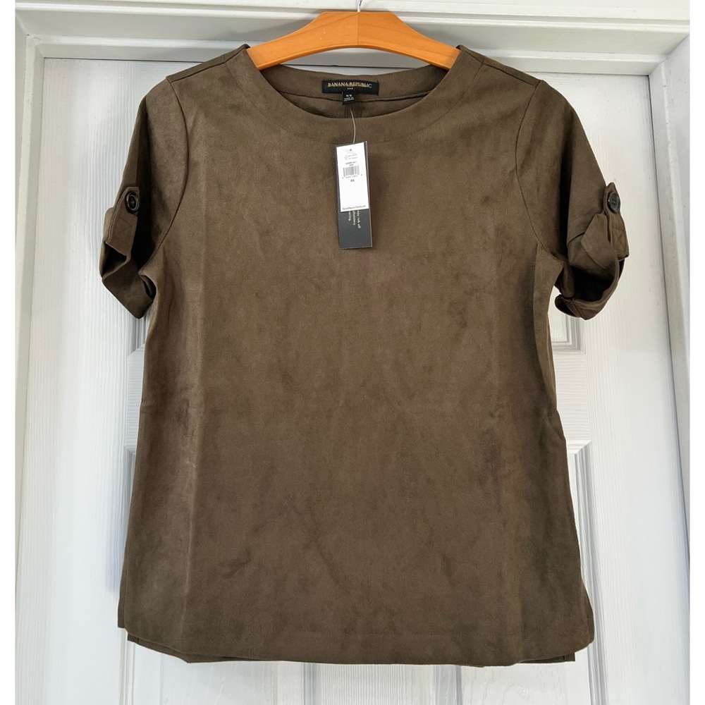 NWT Banana Republic Faux Suede Top
Sz XS 
Casual/ workday